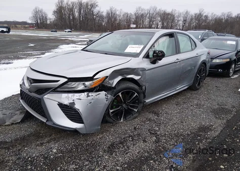 2018 Toyota Camry Xse V6 z USA, uszkodzony, nr VIN 4T1BZ1HK7JU009651